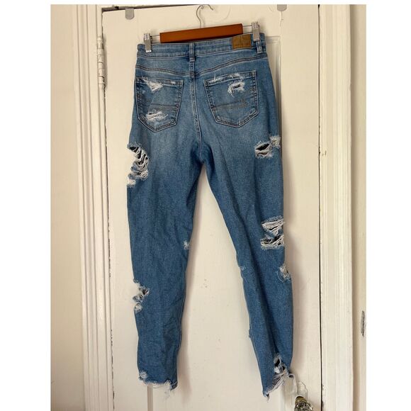 American Eagle Women’s Jean Size 2 Distressed Mid Rise Stretch  Mom Jeans - Picture 2 of 9
